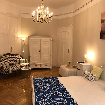 Adel&Tamas Apartments In Budapest Centre ภายนอก รูปภาพ