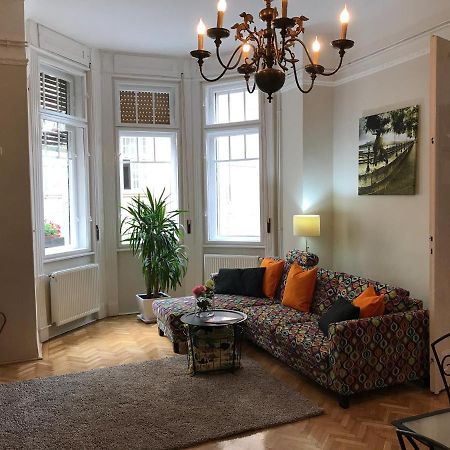 Adel&Tamas Apartments In Budapest Centre ภายนอก รูปภาพ